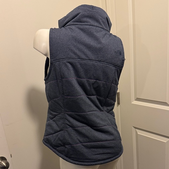 The North Face Women's Gray Vest with Pink Accents - Picture 9 of 11